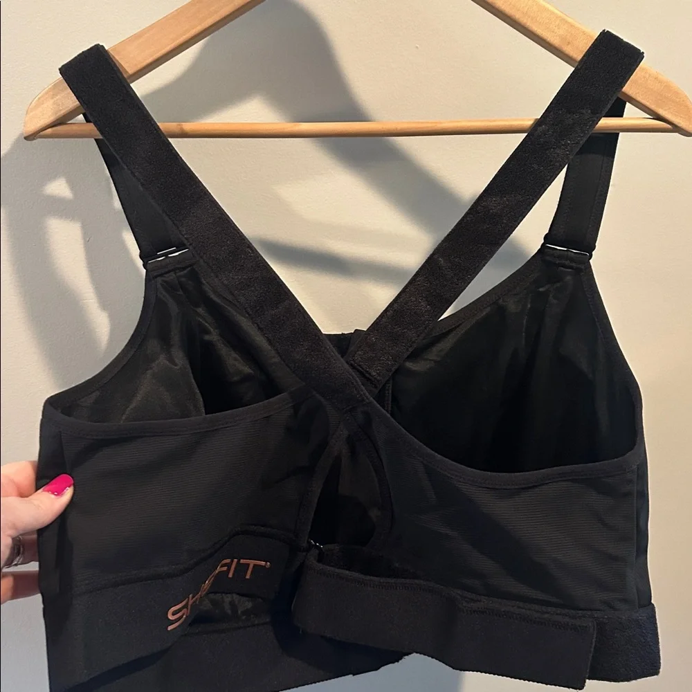 SHEFIT Ultimate Size 5Luxe Black High-Impact‎ Padded Adjustable Sports Bra w/Bag